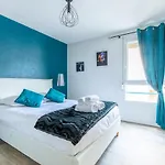 L'adorable Confort & *